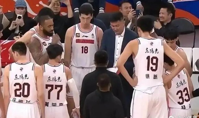 广东主帅续约,山东试训2米11中锋,山西升级外援,宁波首签敲定
