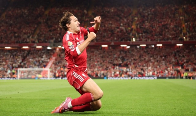 云开体育官网-范迪克：基耶萨非常努力但总是不走运被伤病困扰，我们大家都爱他